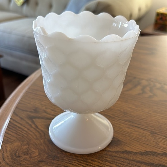 Vintage EO Brody Co Pedestal Honeycomb Milk Glass Compote - Picture 7 of 7